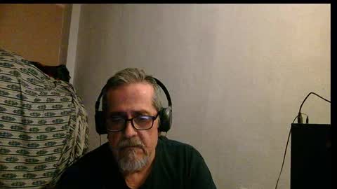 Snapshot of neron401 chatting on November 19, 2025, 9:15 pm neron401 online show from November 19, 2025, 9:15 pm