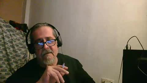 Snapshot of neron401 chatting on November 22, 2025, 10:31 pm neron401 online show from November 22, 2025, 10:31 pm