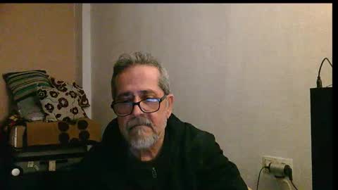 Snapshot of neron401 chatting on November 25, 2025, 8:42 pm neron401 online show from November 25, 2025, 8:42 pm
