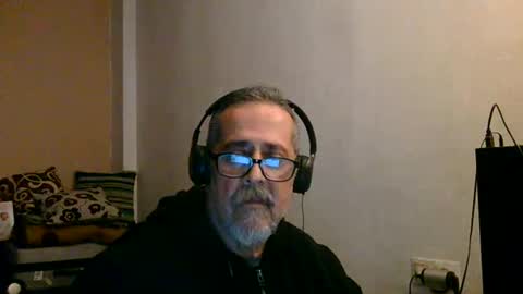 Snapshot of neron401 chatting on December 17, 2025, 5:30 pm neron401 online show from December 17, 2025, 5:30 pm