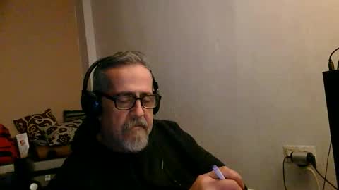 Snapshot of neron401 chatting on December 22, 2025, 10:18 pm neron401 online show from December 22, 2025, 10:18 pm