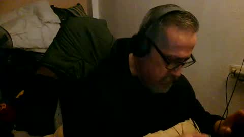 Snapshot of neron401 chatting on February 22, 2026, 12:23 am neron401 online show from February 22, 2026, 12:23 am