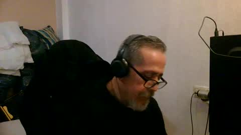 Snapshot of neron401 chatting on February 28, 2026, 1:28 am neron401 online show from February 28, 2026, 1:28 am