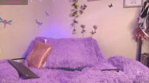 Snapshot of ness_wi chatting on December 10, 2024, 1:54 am online show from December 10, 2024, 1:54 am