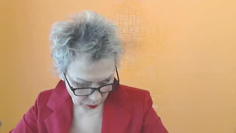 NessyJenixs online show from January 18, 2026, 9:24 am