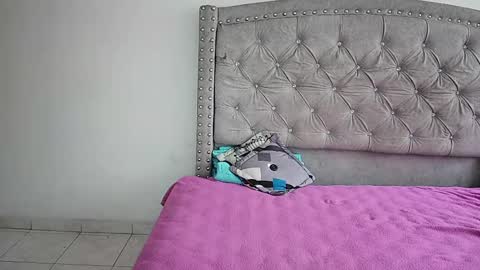 nesuko_kamado online show from October 3, 2025, 4:48 pm