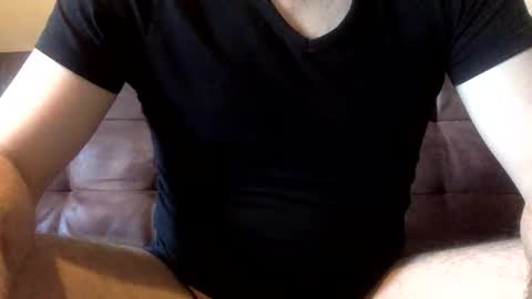 Neu242Gierig online show from September 12, 2025, 6:46 am