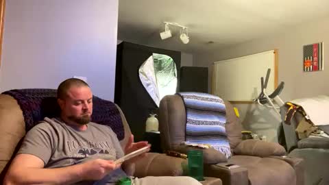 Snapshot of neverwinter44 chatting on December 28, 2024, 9:31 am neverwinter44 online show from December 28, 2024, 9:31 am