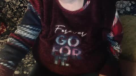 Lilly  online show from February 20, 2025, 5:18 pm