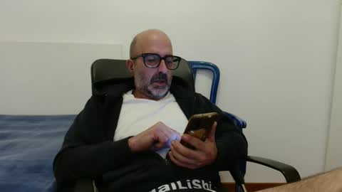 simi online show from October 25, 2025, 5:37 am