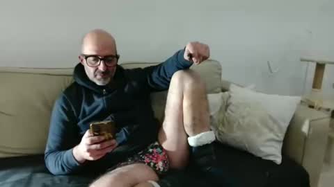 simi online show from November 14, 2025, 7:23 pm