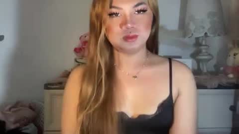 Snapshot of newbitch_intown69 chatting on November 5, 2025, 1:27 am Jane online show from November 5, 2025, 1:27 am