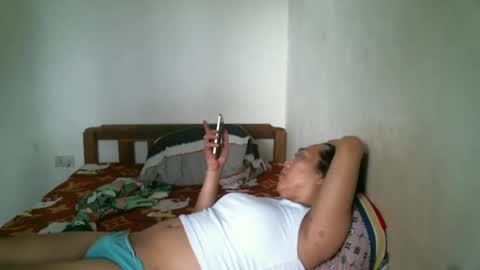 Snapshot of newest_star69 chatting on February 11, 2025, 2:14 am Lucy Pearl online show from February 11, 2025, 2:14 am