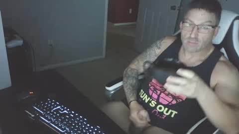 Snapshot of newevo chatting on September 9, 2025, 1:54 pm newevo online show from September 9, 2025, 1:54 pm