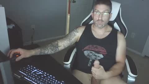 Snapshot of newevo chatting on October 2, 2025, 8:49 pm newevo online show from October 2, 2025, 8:49 pm