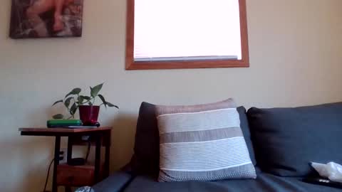 Snapshot of newhallboxer chatting on March 11, 2026, 4:13 pm newhallboxer online show from March 11, 2026, 4:13 pm