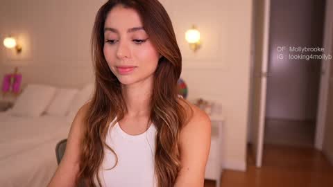 Snapshot of newmollybrooke chatting on March 17, 2026, 1:10 am all my links Here online show from March 17, 2026, 1:10 am