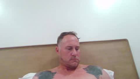 Snapshot of newportman1030 chatting on October 2, 2025, 2:29 am amandandhisgirl online show from October 2, 2025, 2:29 am