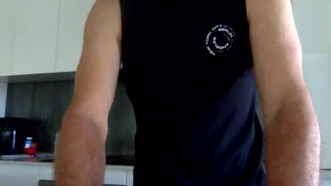 Snapshot of newysub75 chatting on October 26, 2025, 11:09 pm newysub75 online show from October 26, 2025, 11:09 pm