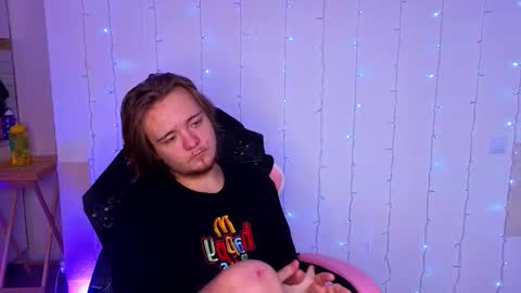 Snapshot of nexxxusme chatting on February 6, 2026, 1:32 am nexxxusme online show from February 6, 2026, 1:32 am