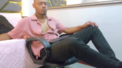 Snapshot of neytanmalcon chatting on November 14, 2025, 9:57 pm neytanmalcon online show from November 14, 2025, 9:57 pm