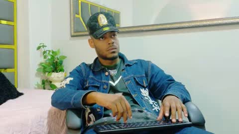 Snapshot of neytanmalcon chatting on November 19, 2025, 8:20 pm neytanmalcon online show from November 19, 2025, 8:20 pm