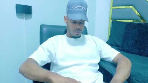 Snapshot of neytanmalcon chatting on November 24, 2025, 10:42 pm neytanmalcon online show from November 24, 2025, 10:42 pm