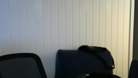 Snapshot of nezvers chatting on January 8, 2025, 4:22 pm YouPick online show from January 8, 2025, 4:22 pm