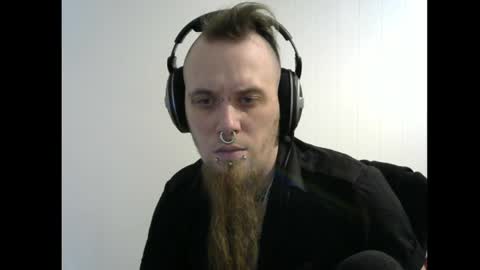 Snapshot of nezvers chatting on February 23, 2025, 1:02 am YouPick online show from February 23, 2025, 1:02 am