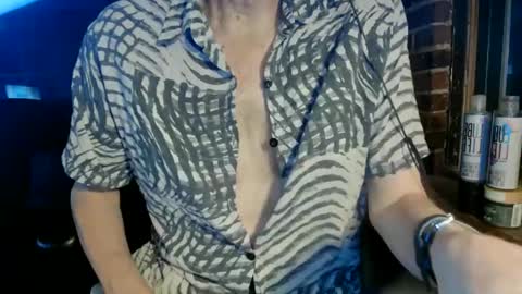 Snapshot of nfgwholoves2cum chatting on December 29, 2024, 1:45 am NFG Nice Friendly Guy Dick online show from December 29, 2024, 1:45 am