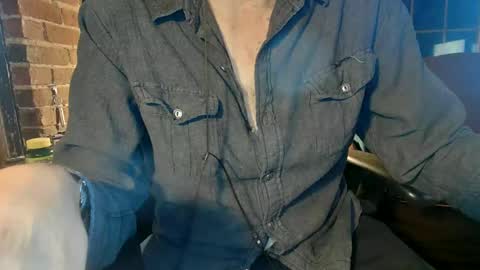 Snapshot of nfgwholoves2cum chatting on January 3, 2025, 10:19 pm NFG Nice Friendly Guy Dick online show from January 3, 2025, 10:19 pm