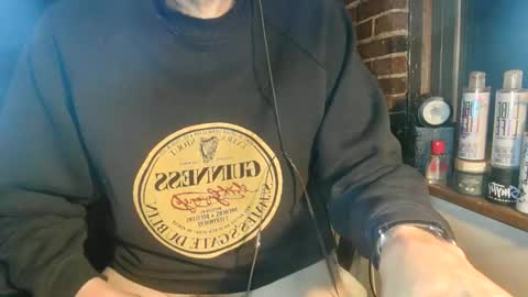 Snapshot of nfgwholoves2cum chatting on February 3, 2025, 10:43 pm NFG Nice Friendly Guy Dick online show from February 3, 2025, 10:43 pm