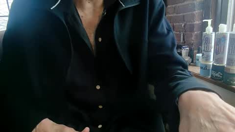 Snapshot of nfgwholoves2cum chatting on February 16, 2025, 6:21 pm NFG Nice Friendly Guy Dick online show from February 16, 2025, 6:21 pm