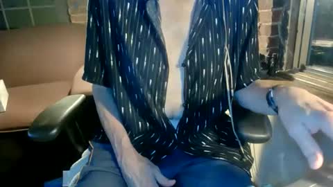 Snapshot of nfgwholoves2cum chatting on September 12, 2025, 12:44 am NFG Nice Friendly Guy Dick online show from September 12, 2025, 12:44 am