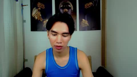 nhicolasklyde online show from September 13, 2025, 5:51 am