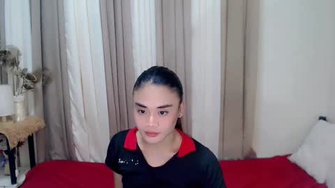 hottie nicole online show from November 10, 2025, 12:09 am