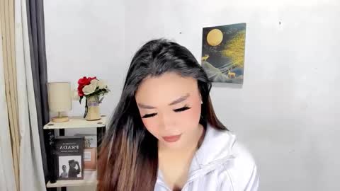 hottie nicole online show from March 18, 2026, 1:20 am