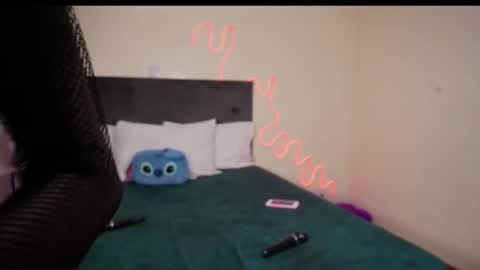 Snapshot of nia_bell chatting on December 11, 2024, 4:42 pm kikiNiaAria online show from December 11, 2024, 4:42 pm