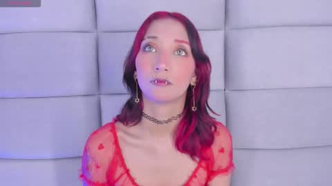 Snapshot of niaafox chatting on March 3, 2026, 12:44 pm Nia online show from March 3, 2026, 12:44 pm