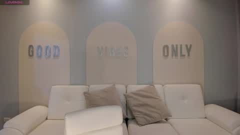 Snapshot of niaholland chatting on October 12, 2025, 6:07 pm SQUIRTER DOLL online show from October 12, 2025, 6:07 pm