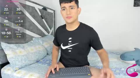 Snapshot of niall_falcon chatting on December 2, 2025, 12:54 pm Niall online show from December 2, 2025, 12:54 pm