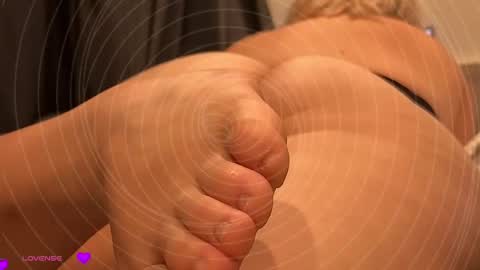 Snapshot of niatonoori chatting on December 21, 2025, 2:57 pm Kim online show from December 21, 2025, 2:57 pm