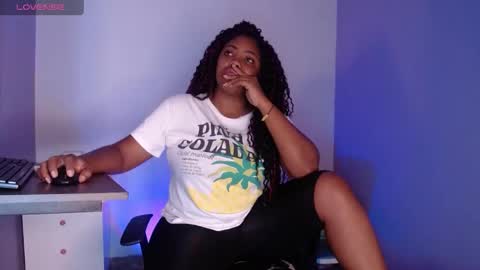 Snapshot of niawk_ chatting on February 16, 2025, 11:49 am Niawk online show from February 16, 2025, 11:49 am