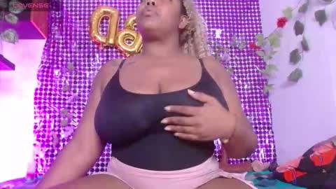 Snapshot of niawk_ chatting on October 1, 2025, 1:17 pm Niawk online show from October 1, 2025, 1:17 pm