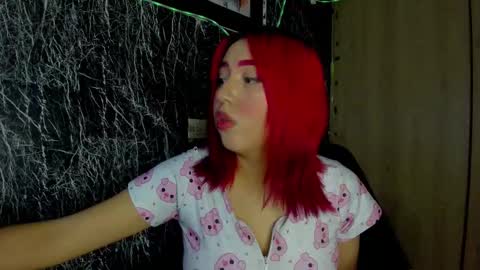 Snapshot of nicecherry_ chatting on September 29, 2025, 12:49 am Michell online show from September 29, 2025, 12:49 am