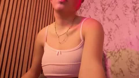 Snapshot of nicecherry_ chatting on November 22, 2025, 4:11 am Michell online show from November 22, 2025, 4:11 am