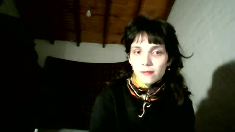 nicecouple9399 online show from June 20, 2026, 9:34 am