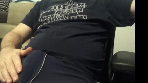 niceeggs0815 online show from October 29, 2025, 9:05 pm