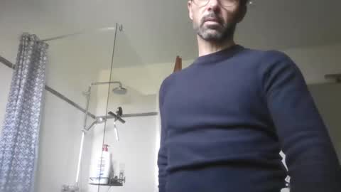 Snapshot of nicefrenchguy79 chatting on November 5, 2025, 9:20 am nicefrenchguy79 online show from November 5, 2025, 9:20 am