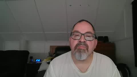 Snapshot of niceguy7208 chatting on November 24, 2025, 5:40 am niceguy7208 online show from November 24, 2025, 5:40 am